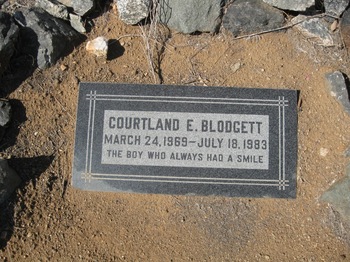 Blodgett,   Courtland Edward gravesite