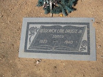 Droste, Jr  Roderick Emil ('Sonny') gravesite