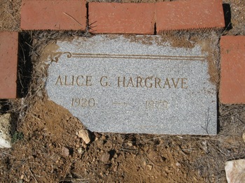 Hargrave,   Alice Gertrude gravesite