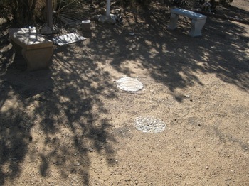 Oakley,   Deian gravesite