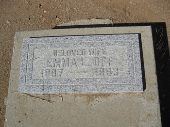 Off,   Emma Louise gravesite