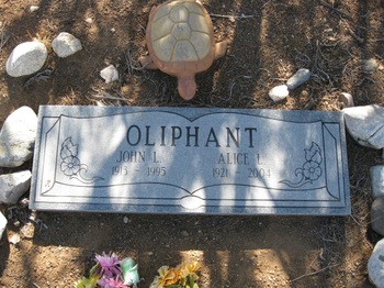 Oliphant,   Alice Lucile gravesite