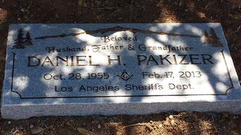 Pakizer,   Daniel Hilary gravesite