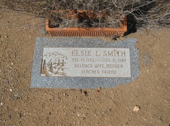Smith,   Elsie L. gravesite