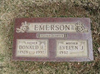 Emerson,   Evelyn Joyce ('Evie') gravesite