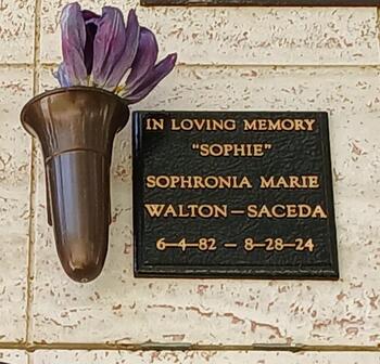 Walton-Saceda,   Sophronia Marie ('Sophie') gravesite