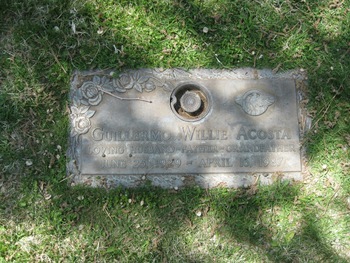 Acosta,   Guillermo R. ('Willie') gravesite