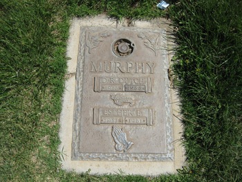 Murphy,   Delmont Robert ('Dutch') gravesite
