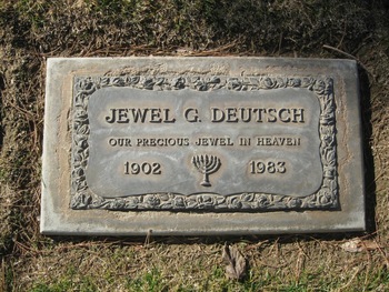 Deutsch,   Jewel gravesite