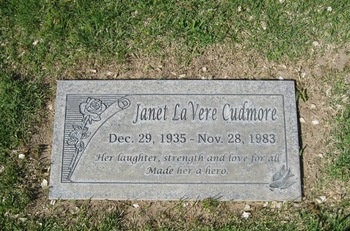 Cudmore,   Janet La Vere gravesite