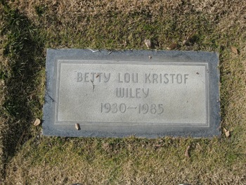 Kristof, Betty Lou gravesite