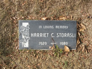 Storalsi,   Harriet Clair gravesite