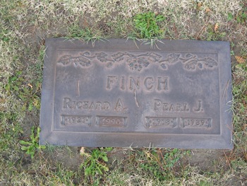 Finch,   Pearl Jane gravesite