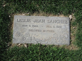 Sanchez,   Leslie Jean gravesite