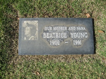 Young,   Beatrice gravesite