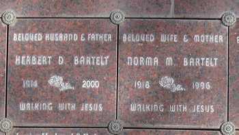 Bartelt,   Norma Marie gravesite