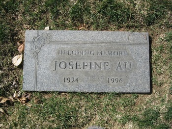 Au,   Josefine gravesite