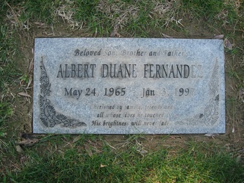 Fernandez,   Albert Duane gravesite