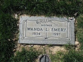 Emery,   Wanda Lucille gravesite