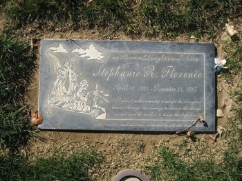 Florence,   Stephanie Renee gravesite