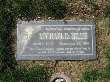 Hillis,   Michael Damon gravesite