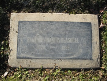 Blasdell,   Blanche Juanita gravesite