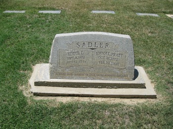 Sadler,   Emma Laura gravesite