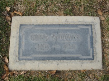 Dowell,   Gillia Valentine gravesite