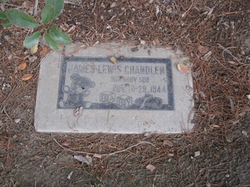 Chandler,   James Lewis gravesite