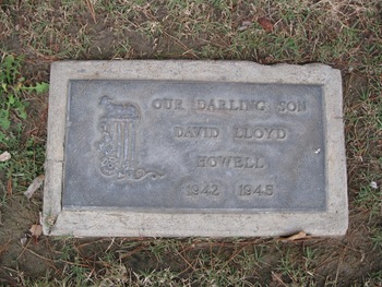 Howell,   David Lloyd gravesite