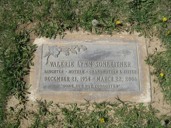 Sonleitner,   Valerie Lynn gravesite