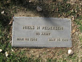 Pedersen,   Niels Harold gravesite