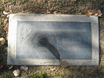 Kindig,   Gloria Lee gravesite
