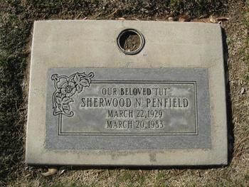Penfield,   Sherwood Norvell ('Tut') gravesite