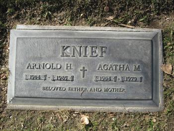 Knief,   Arnold Henry gravesite