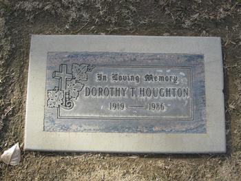 Houghton,   Dorothy Theresa gravesite