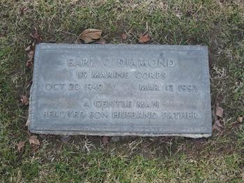 Diamond,   Earl Clyde gravesite
