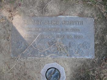 Griffith,   Shirley Alice gravesite
