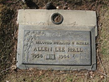 Hall,   Allen Lee gravesite