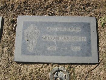 Hurtz,   Cindy Marie gravesite