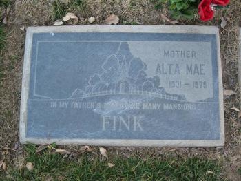 Fink,   Alta Mae gravesite