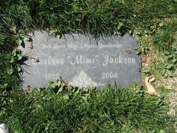 Jackson,   Marlene Ann ('Mimi') gravesite