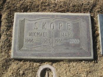 Skope,   Mary gravesite