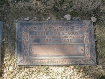 Staggs,   Eddie Joe gravesite