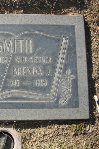 Smith,   Brenda J. gravesite