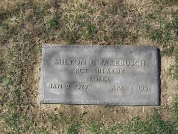Pakebusch,   Milton E. gravesite