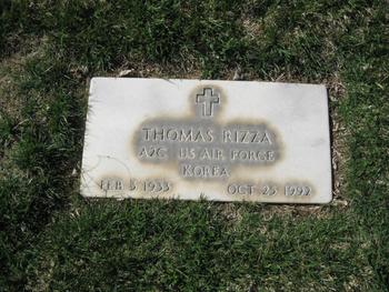 Rizza,   Thomas gravesite