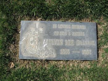 Lee, Melvin ('Blinkie') gravesite