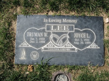 Lee,   Truman Willie gravesite