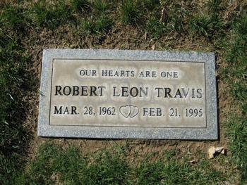 Travis,   Robert Leon gravesite